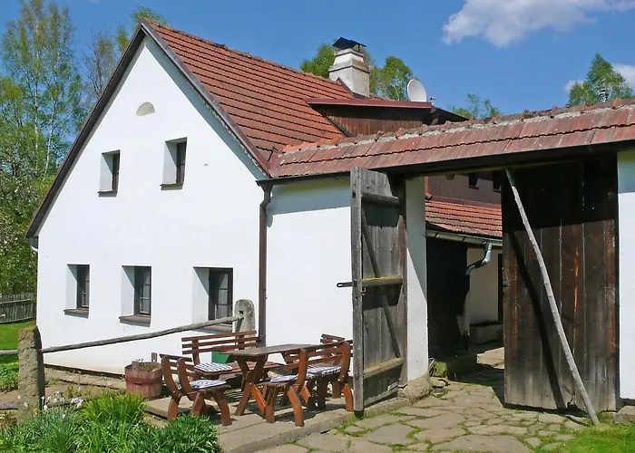 Benesov Nad Cernou By Interhome *
