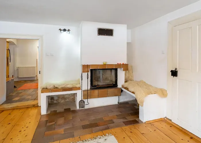 בית נופש Benesov Nad Cernou By Interhome *