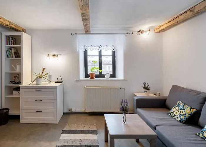 בית נופש Benesov Nad Cernou By Interhome *