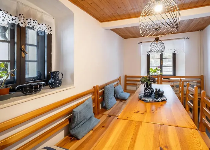 Prázdninový dům Benesov Nad Cernou By Interhome Dluhoste
